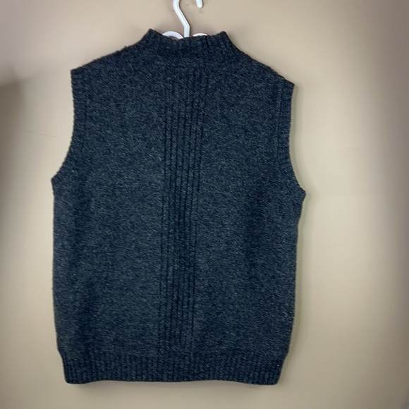 Men's Carraig Don 100% New WoolBray Cable Knit Button Down Vest - Picture 2 of 11